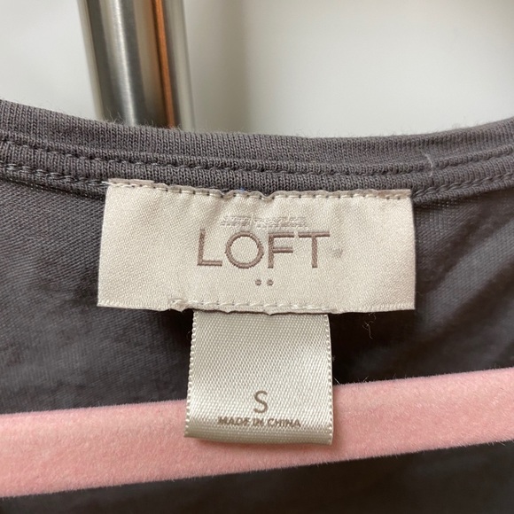 NWOT Ann Taylor Loft sparkly tank gray size Small - Picture 2 of 4